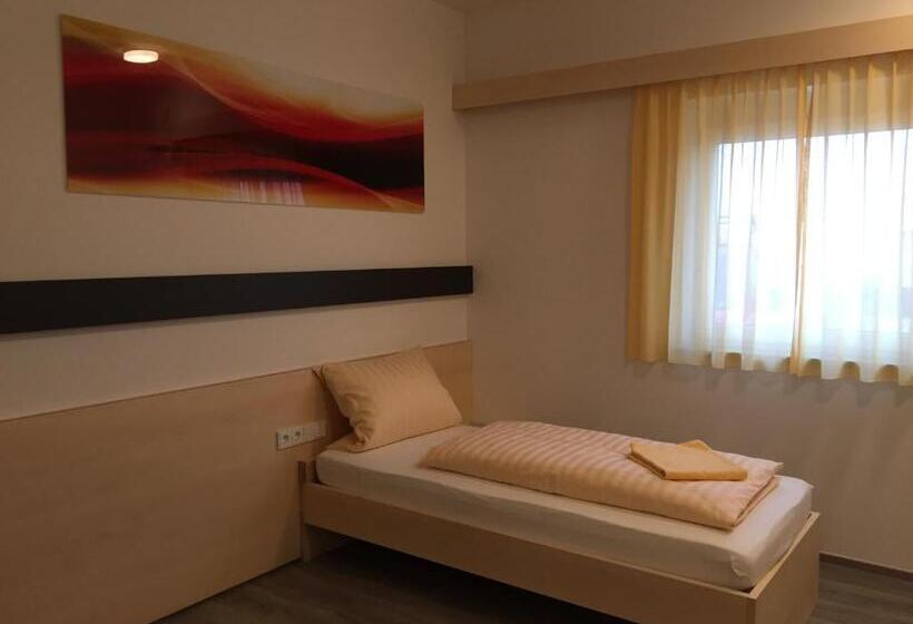 スタンダードシングルルーム, Pension Robi