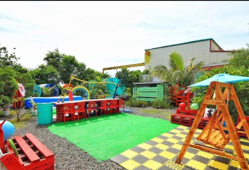 اتاق استاندارد با سرویس بهداشتی مشترک, Pipe House 墾丁