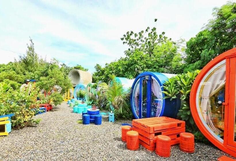 اتاق استاندارد چهارنفره با سرویس بهداشتی مشترک, Pipe House 墾丁