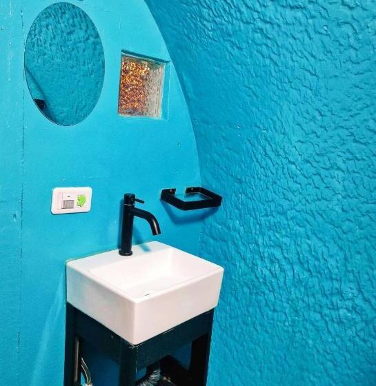 اتاق عادی, Pipe House 墾丁