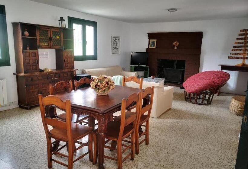 ファミリールーム, La Rejertilla