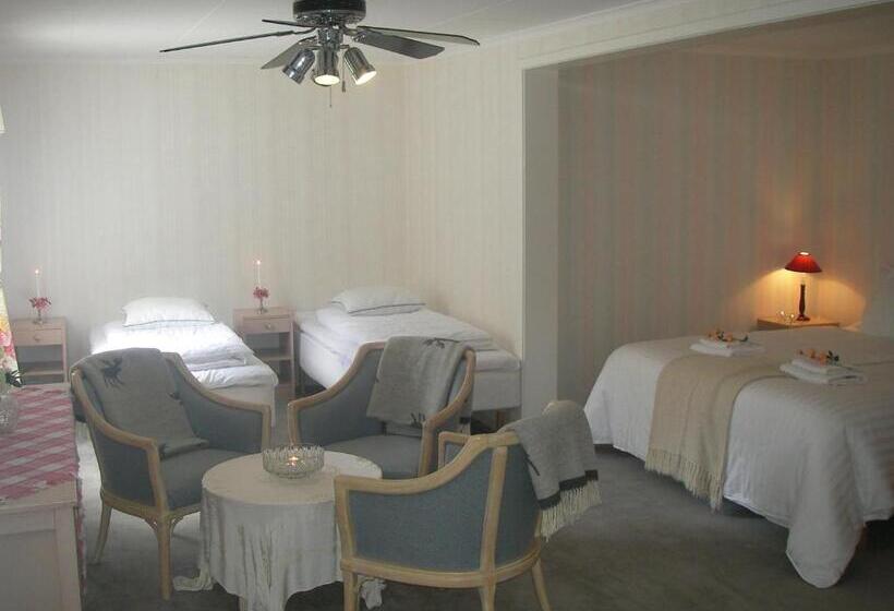 Четырехместный Номер Стандарт, Wilderness Lodge