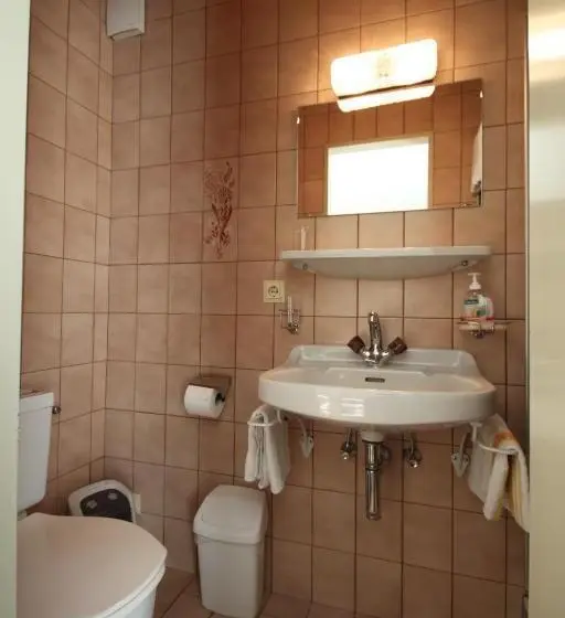 Pokój Standard, Haus Geiger