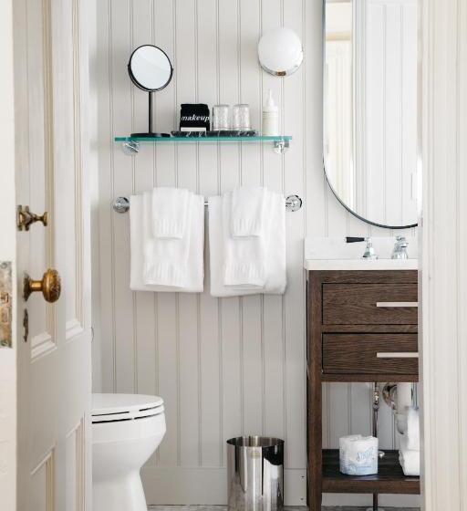 キングサイズベッドのスーペリアルーム, The Norumbega Inn