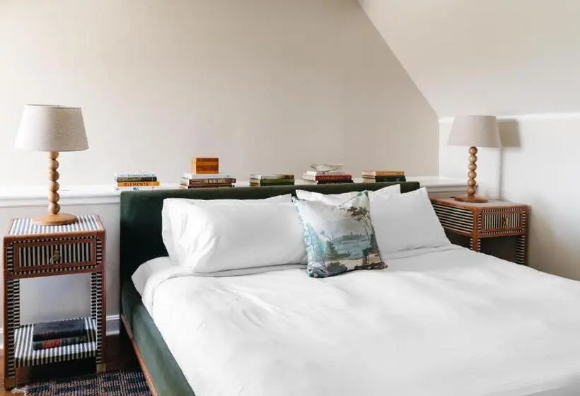 オーシャンビュースーペリアースイート, The Norumbega Inn