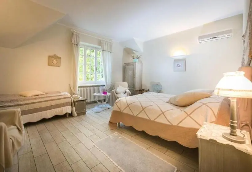 庭の見えるスタンダードトリプルルーム, Blu Lavanda Bed & Breakfast