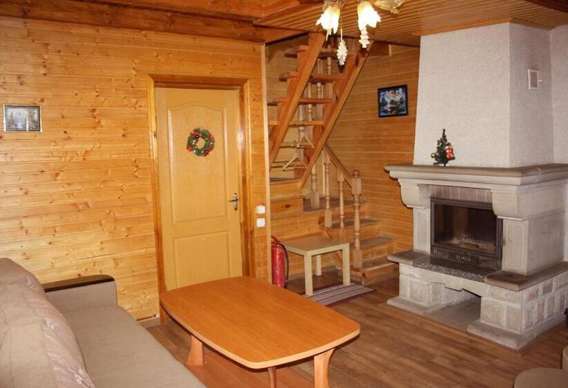 Casa 1 Quarto, Dolyna Gir