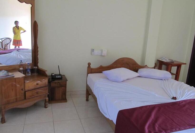 חדר סטנדרט לשלושה, Platinum Resort