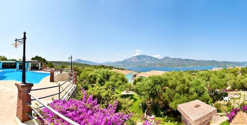 آپارتمان 2 خوابه, Isa Residence With Swimming Pool In Porto Rotondo At Only 500 M From The Beach