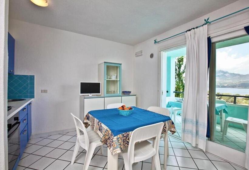 آپارتمان 1 خوابه با چشمانداز دریا, Isa Residence With Swimming Pool In Porto Rotondo At Only 500 M From The Beach