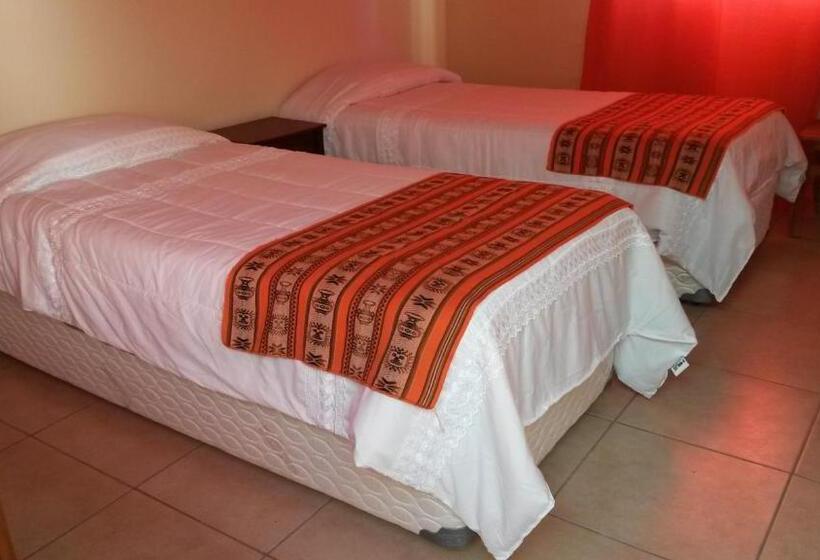 اتاق کلاسیک, Altos Del Lascar