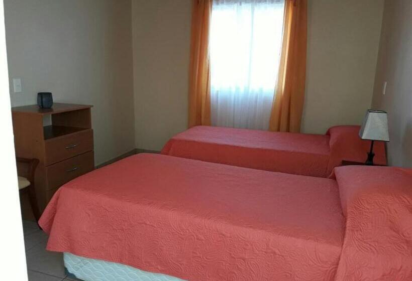 اتاق کلاسیک, Altos Del Lascar