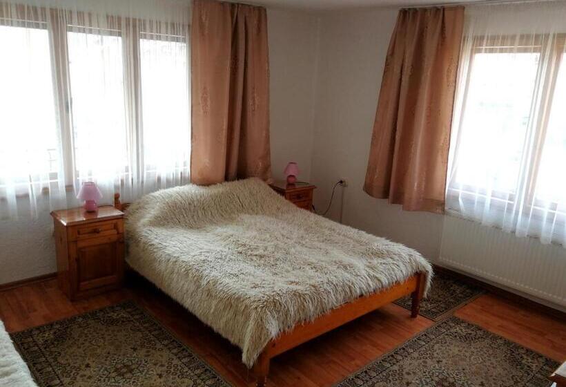 חדר סטנדרט עם מרפסת, Guest Rooms Metaksinovi