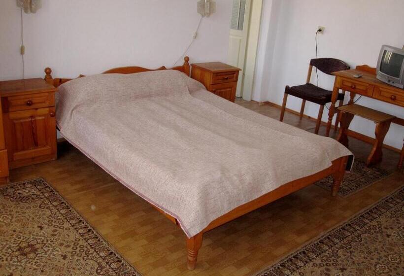 חדר סטנדרט עם מרפסת, Guest Rooms Metaksinovi