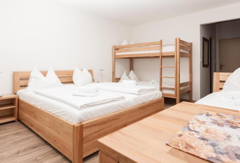 四人标准间, Joschi Almgasthof Hochkar