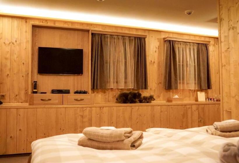 Номер Deluxe, Residence Buffalo