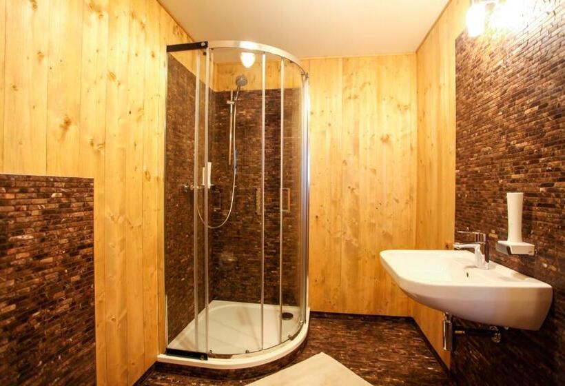 غرفة ديلوكس ثلاثية, Residence Buffalo