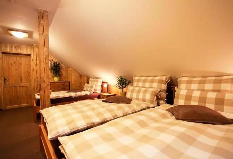 Deluxe Kolmen Hengen Huone, Residence Buffalo