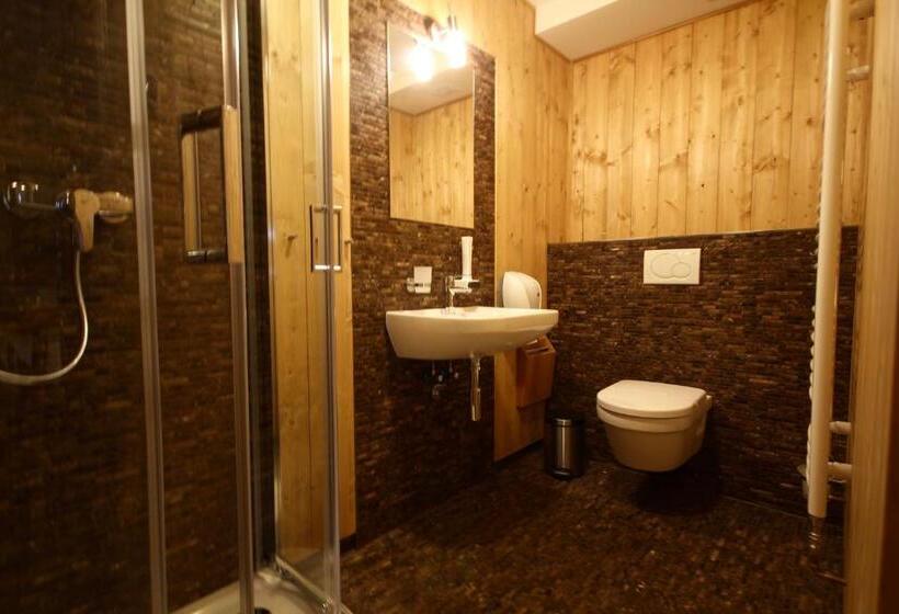 غرفة ديلوكس ثلاثية, Residence Buffalo