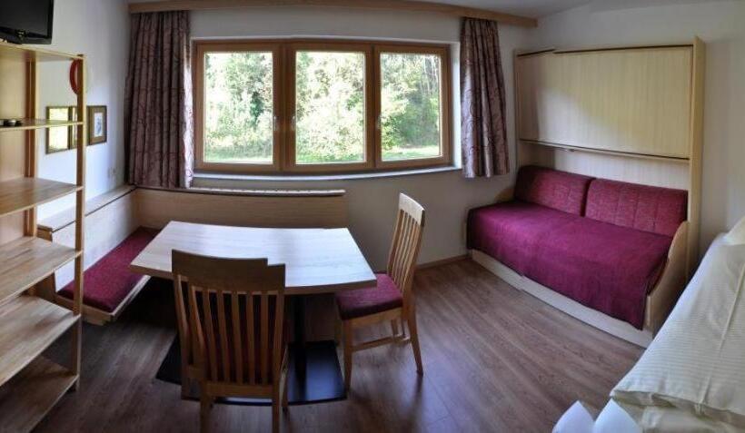 家庭间, Pension Leitner