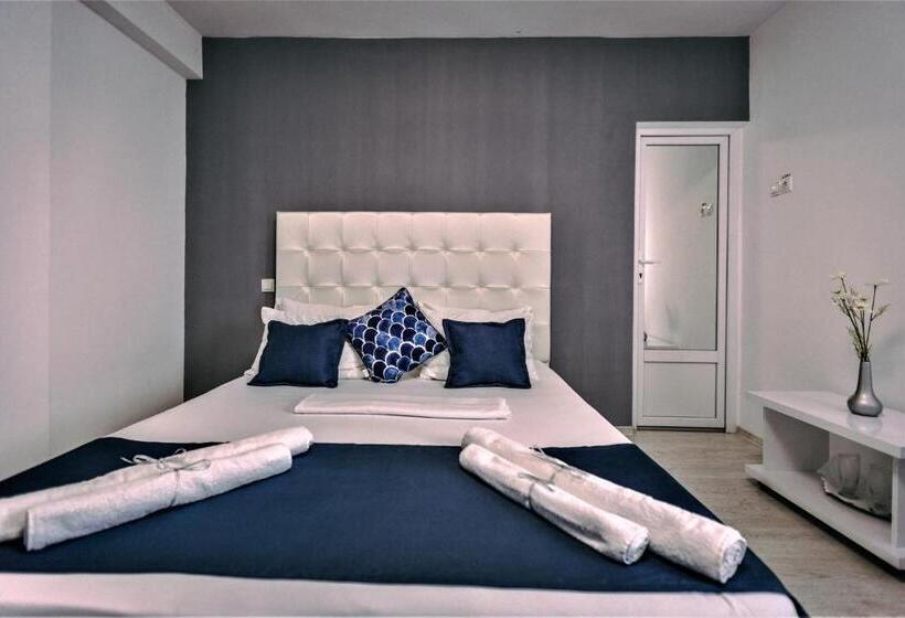 اتاق استاندارد با چشمانداز کوهستان, Pensiunea Adriana Straja