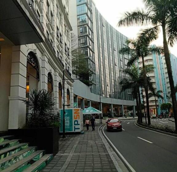 Standard Studio, 101 Newport Blvd East Wing Condotel Airport T3 Manila