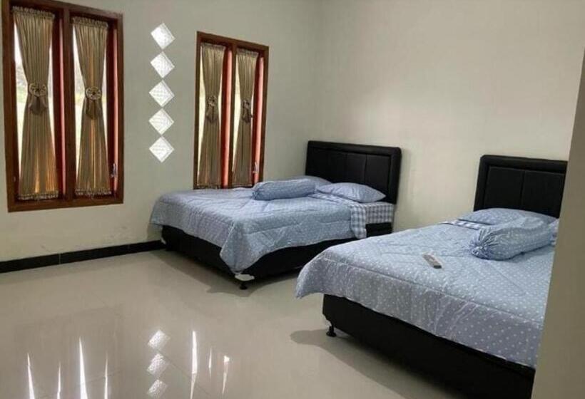 スタンダード４人部屋, Bromo Seruni Astungkara Homestay