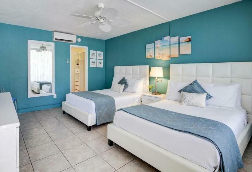 غرفه قياسيه سريرين مزدوجين, Castle By The Sea Motel