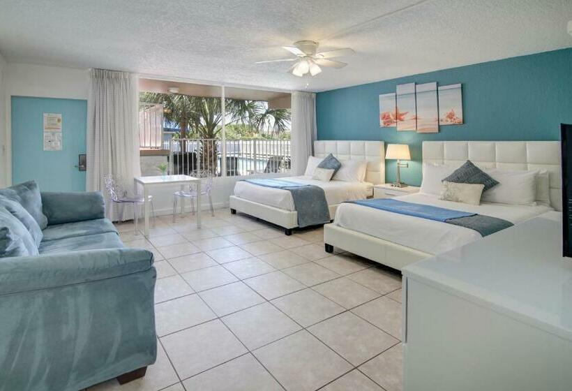 غرفه قياسيه سريرين مزدوجين, Castle By The Sea Motel