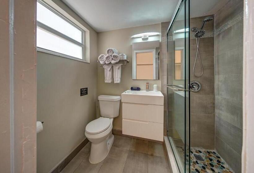 غرفة قياسية سرير كينج, Castle By The Sea Motel