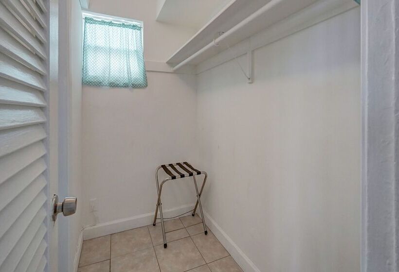 غرفة قياسية سرير كينج, Castle By The Sea Motel