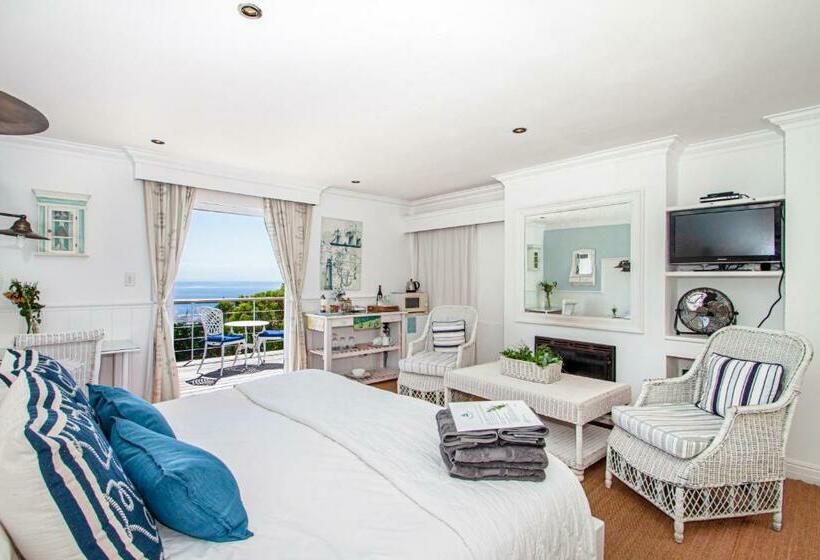 غرفة ديلوكس سرير كينج, A Boat House