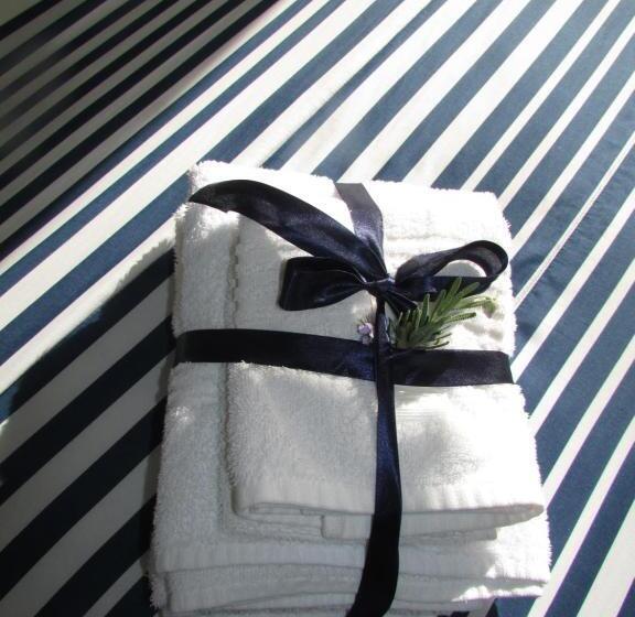 غرفة قياسية مطلّة علي البحر, A Boat House