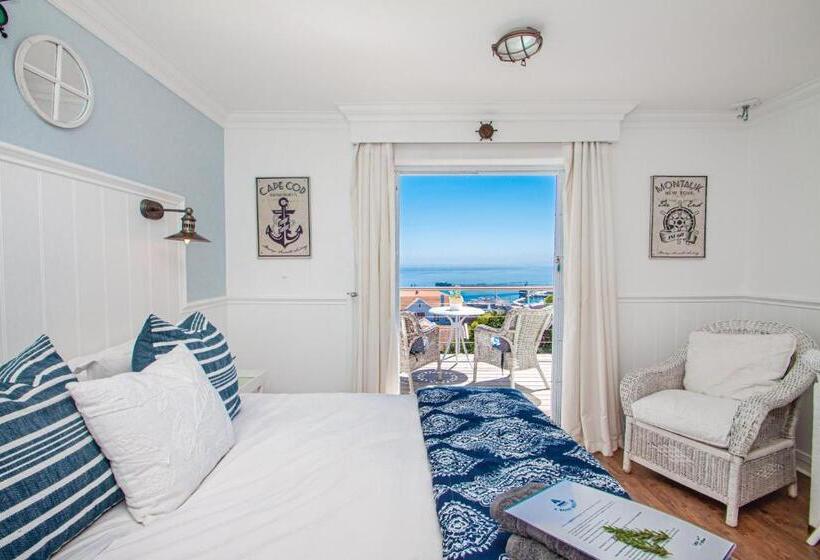 غرفة قياسية مطلّة علي البحر, A Boat House