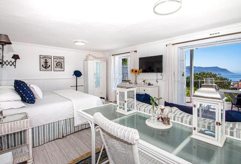 غرفة سوبيريور مطلّة علي البحر, A Boat House