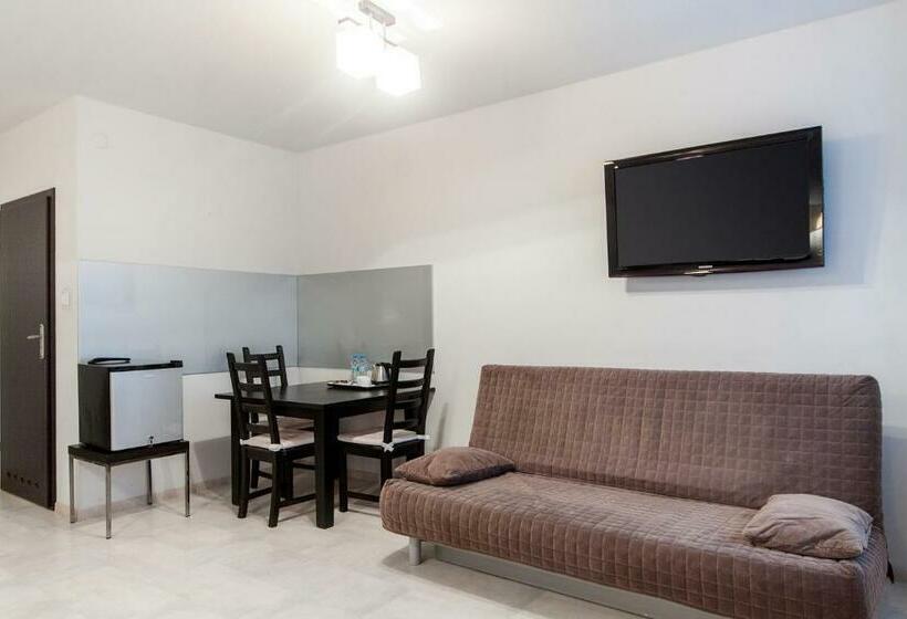 آپارتمان 1 خوابه, Avion