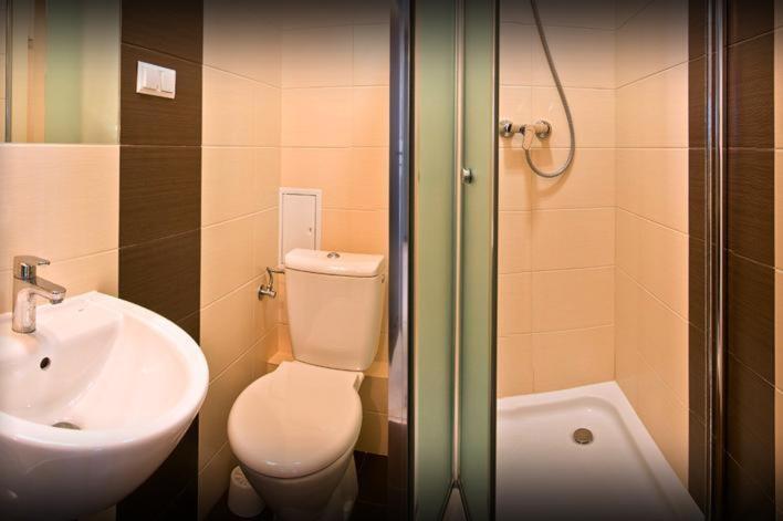 آپارتمان 1 خوابه, Avion