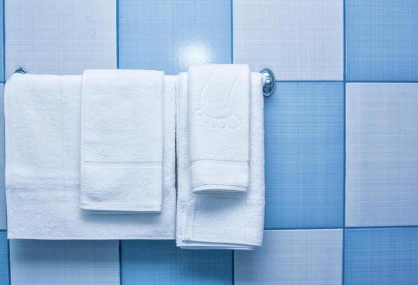 Camera Familiare, Complex Mona Caraiman