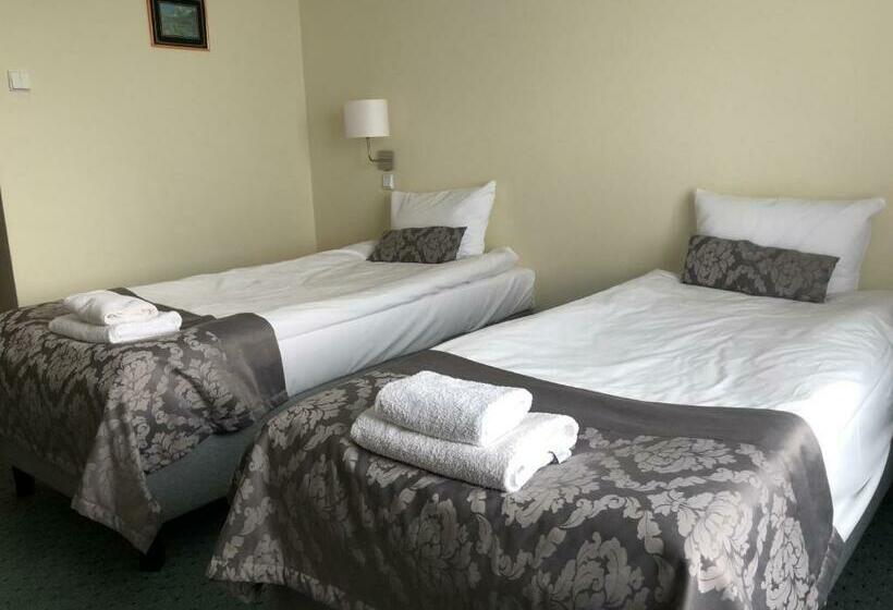 اتاق استاندارد, Delfin