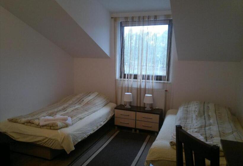 اتاق استاندارد یک نفره, Diament