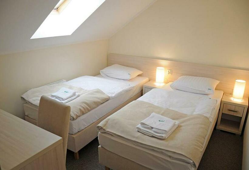 חדר סטנדרט יחיד, Golf Zajazd Zajączkowo