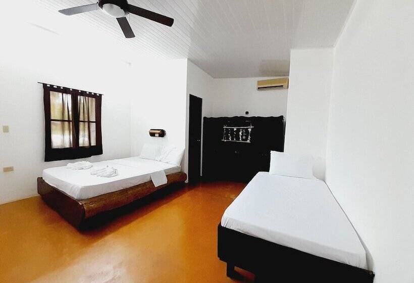 غرفة عائلية مطلّة علي الحديقة, Hibiscus Garden