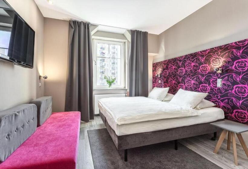 اتاق استاندارد سه نفره, Kaliski