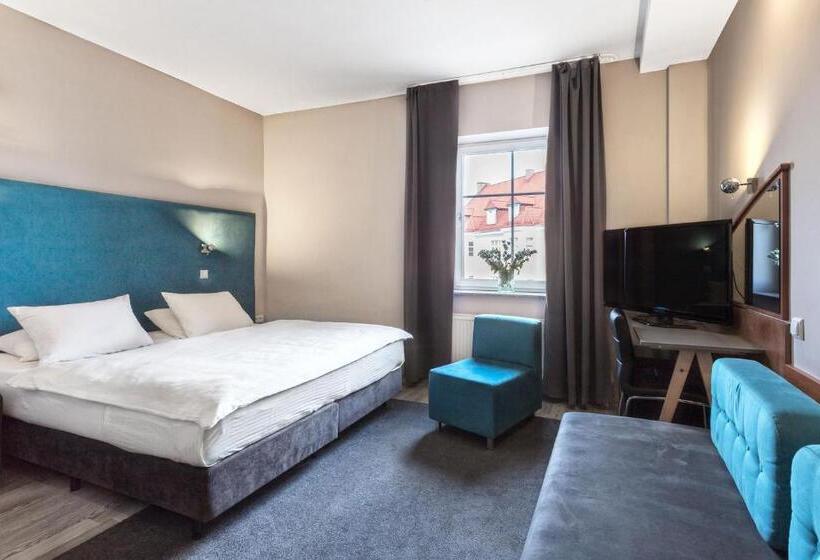 اتاق استاندارد چهار تخته, Kaliski