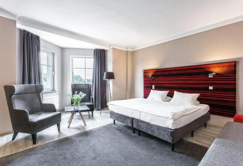 اتاق استاندارد چهار تخته, Kaliski