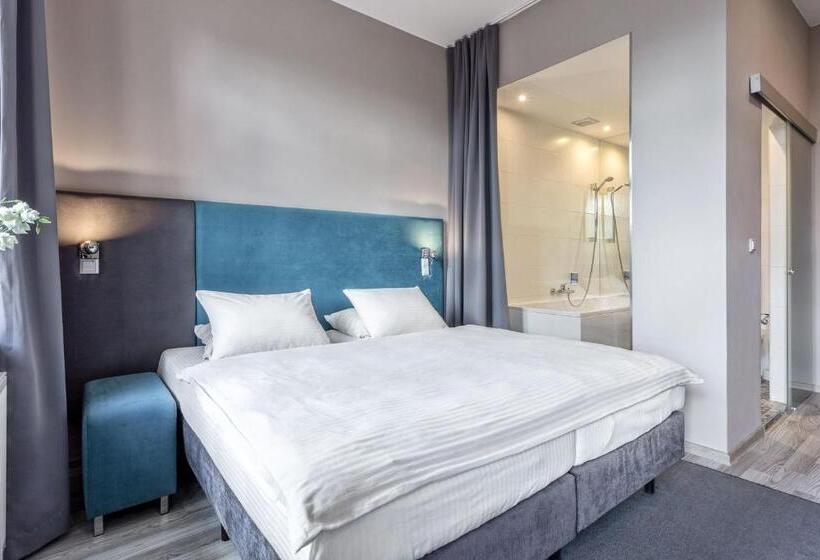 اتاق استاندارد با وان آب گرم, Kaliski