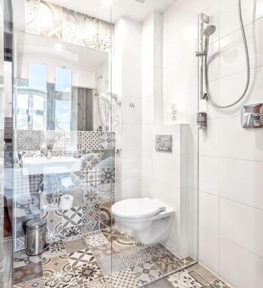 اتاق لوکس چهار تخته, Kaliski