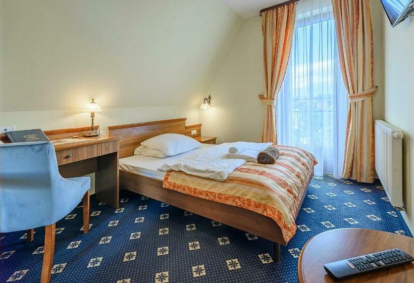 스탠다드 싱글 룸, Liptakówka