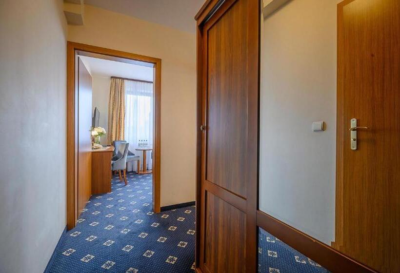 스탠다드 스튜디오, Liptakówka