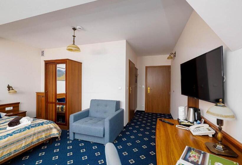 디럭스 트리플 룸, Liptakówka